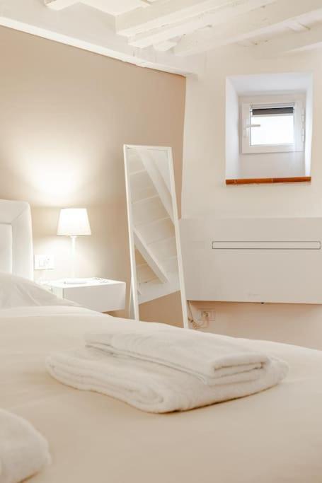 Amazing Apartment In Piazza Santa Croce Firenze Exterior foto