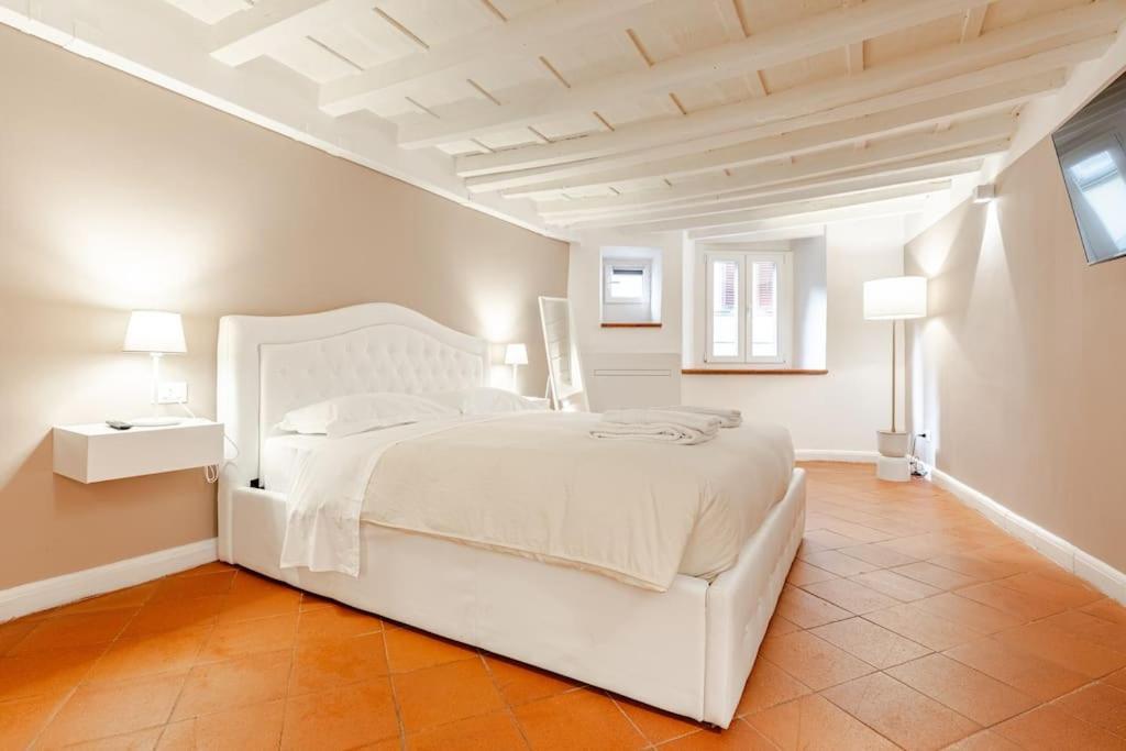 Amazing Apartment In Piazza Santa Croce Firenze Exterior foto